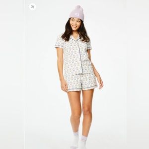 Roller Rabbit Celebration Bunnies. SAME DAY SHIP